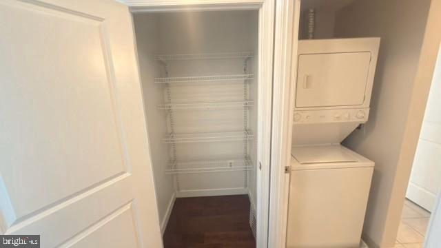 Building Photo - 5750 Bou Ave