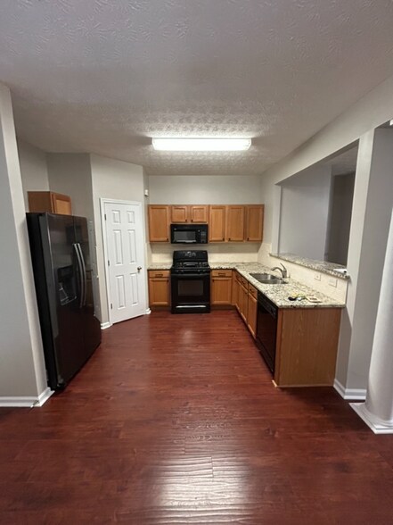 Building Photo - 2907 Greyhawk Ln