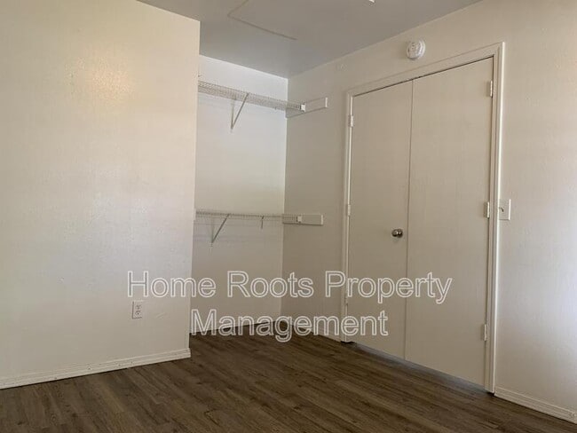 Building Photo - 1414 S Powell St