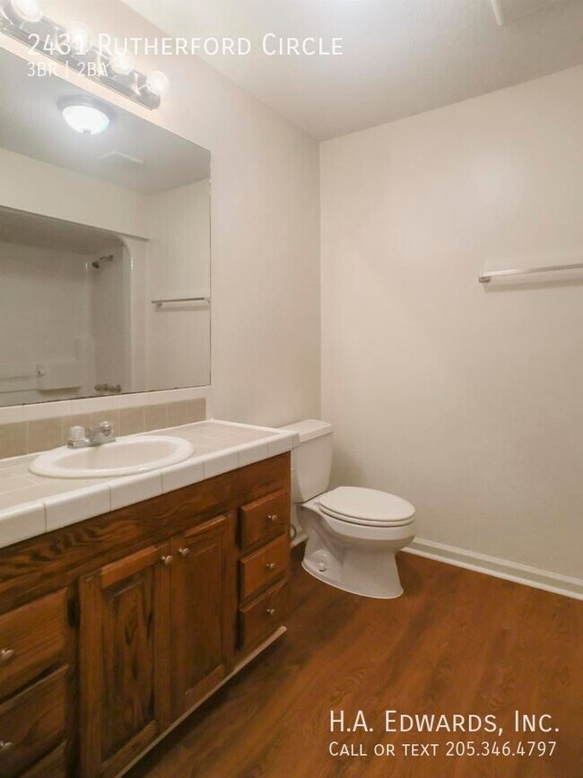 Building Photo - 2431 Rutherford Cir