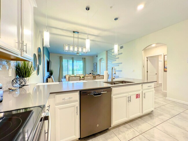 Building Photo - 741 Ocean Course Ave