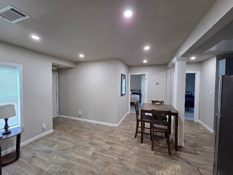 Building Photo - 2793 Suwanee Ave