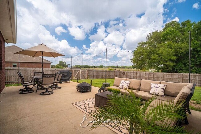 Building Photo - 4395 Winners Gait Cir