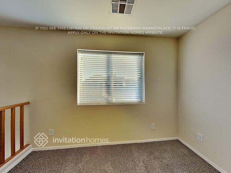 Building Photo - 34393 N Picket Post Dr