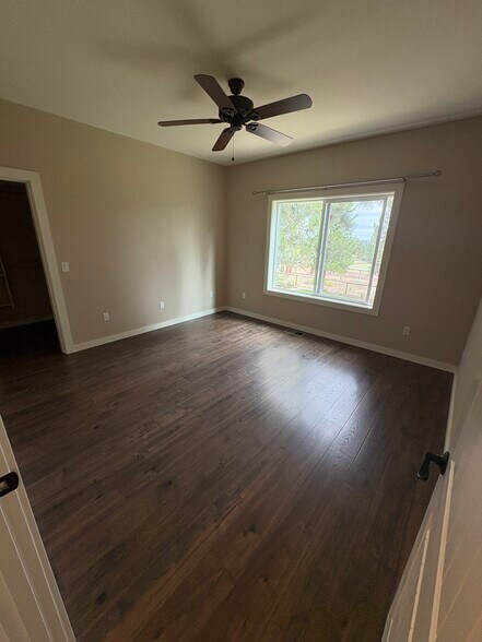 Building Photo - 20620 Pine Vista Dr