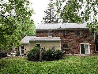 Building Photo - 10805 Pearson St