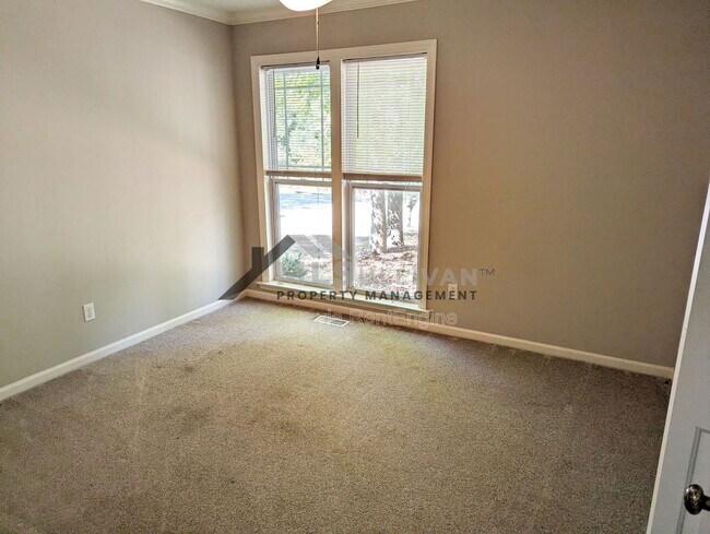 Building Photo - 7416 Ray Rd