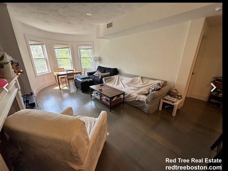 Building Photo - 1408 Beacon St