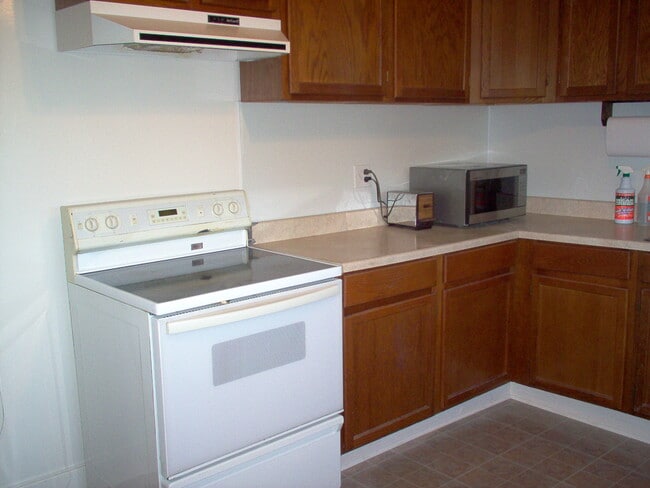 Building Photo - 114 S Smithville Rd