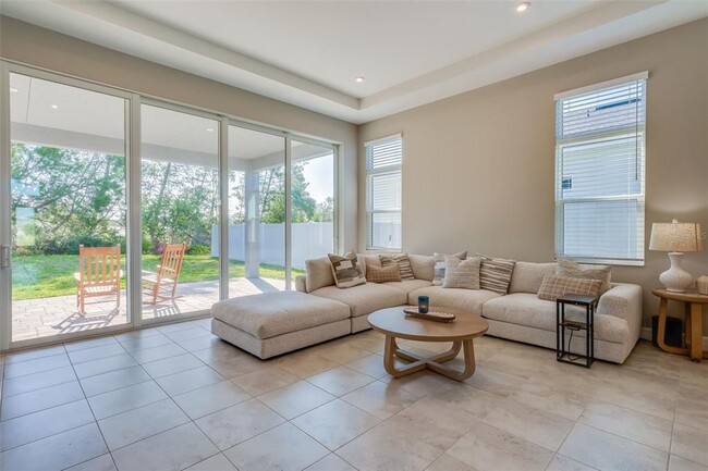 Building Photo - 887 Lk Hl Wy