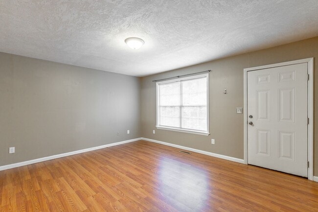 Building Photo - 11209 Dayton Pike