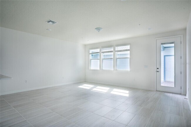 Building Photo - 4580 Maple Waltz