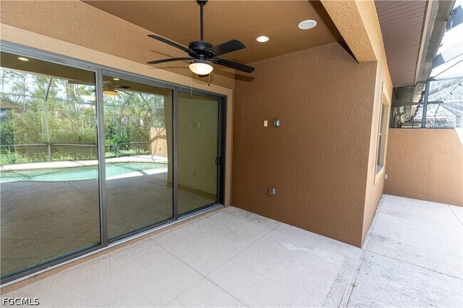 Building Photo - 11108 Esteban Dr