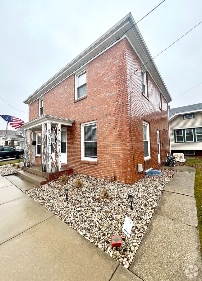 Building Photo - 2224 Taylor Ave