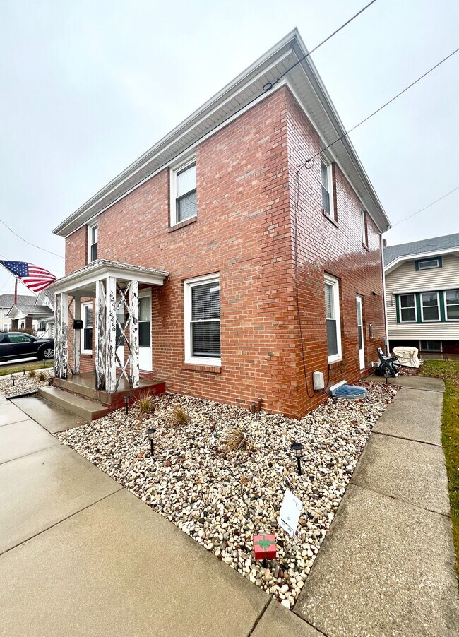 Primary Photo - 2224 Taylor Ave