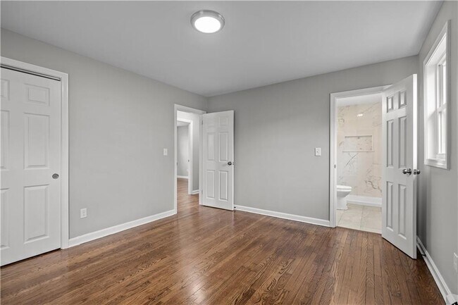 Building Photo - 51 Arrowhead Ln