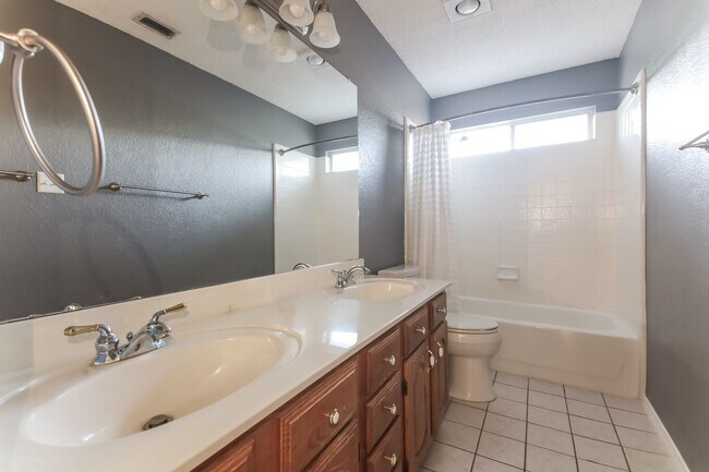 Building Photo - Spacious 3BR Frisco Home | Open Floor Plan | Private Backyard | Top Schools