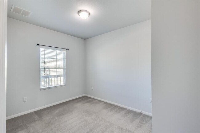 Building Photo - 6601 Avila Way
