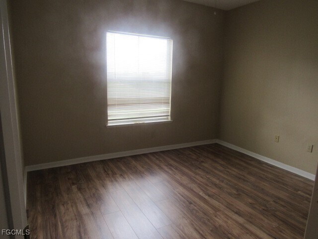 Building Photo - 11480 Villa Grand