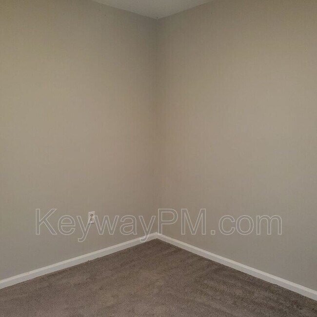 Building Photo - 122 Shadowood Dr