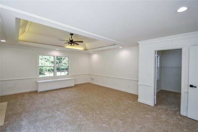 Building Photo - 17040 Birmingham Rd