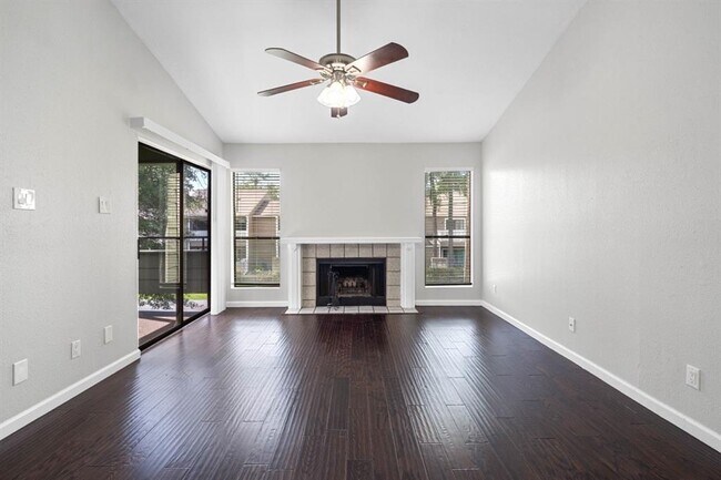Building Photo - 14777 Wunderlich Dr