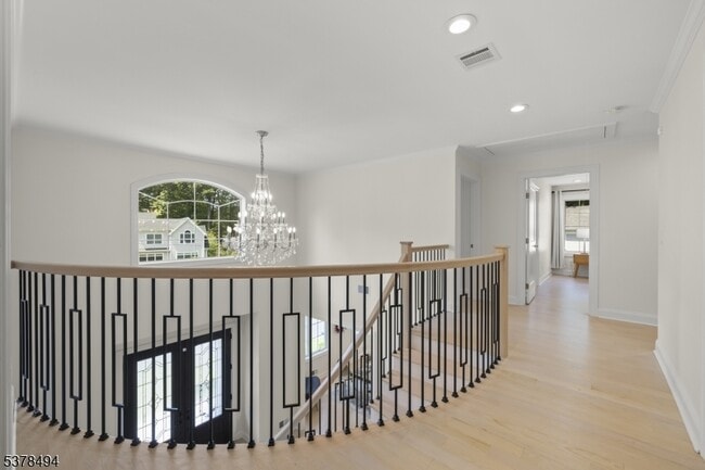 Building Photo - 20 Woodfern Rd