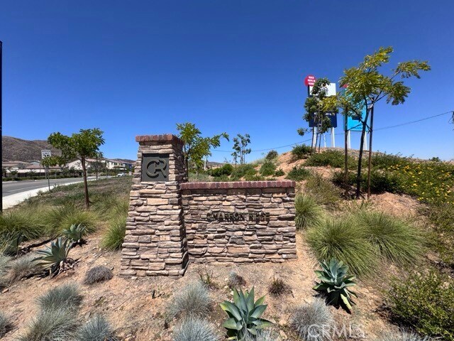 Building Photo - 25061 River Peak Dr