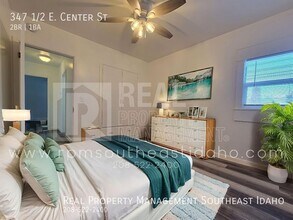 Building Photo - 347 1/2 E. Center St-