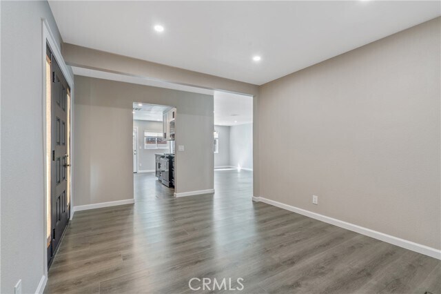 Building Photo - 309 Tonopah Ave