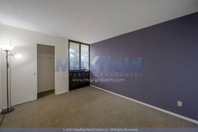 Building Photo - Salt Lake City - Near Downtown - 2BD - 2BT...