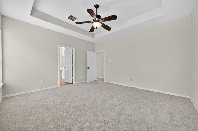 Building Photo - 15411 Redbud Dale Ct