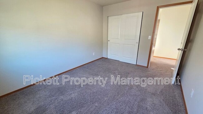 Building Photo - 2523 Filbert Ave