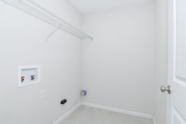 Building Photo - 983 Glenhaven Dr