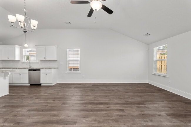 Building Photo - 8165 Bannock Cir