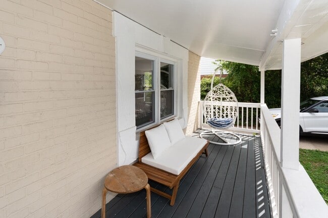 Building Photo - Spacious 5BR House in Takoma Park