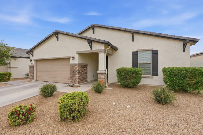 Building Photo - 392 S 194th Ln
