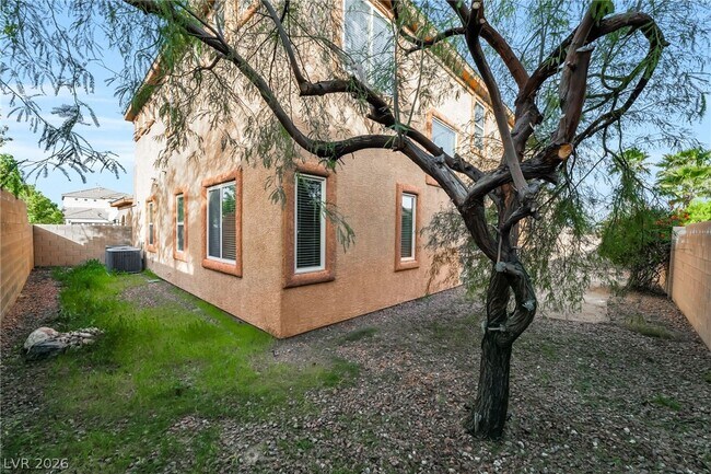 Building Photo - 536 Copper View St