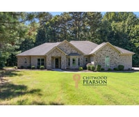 Building Photo - 135 Trustin Lake Dr