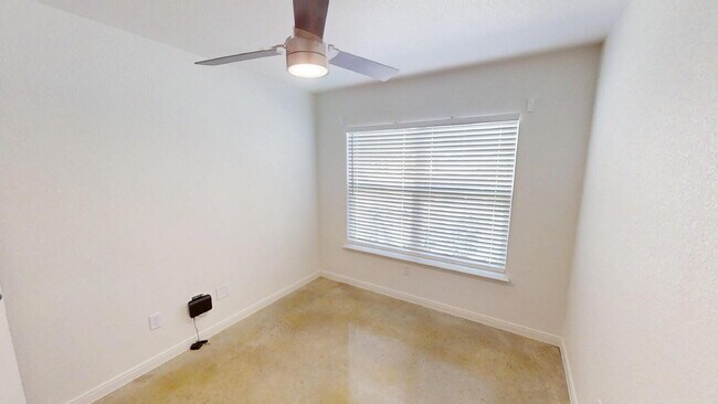 Building Photo - 907 Switchgrass Dr