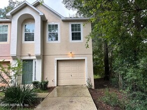 Building Photo - 8271 Halls Hammock Ct