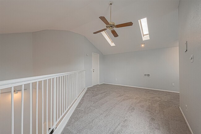 Building Photo - 9809 Richmond Ave.