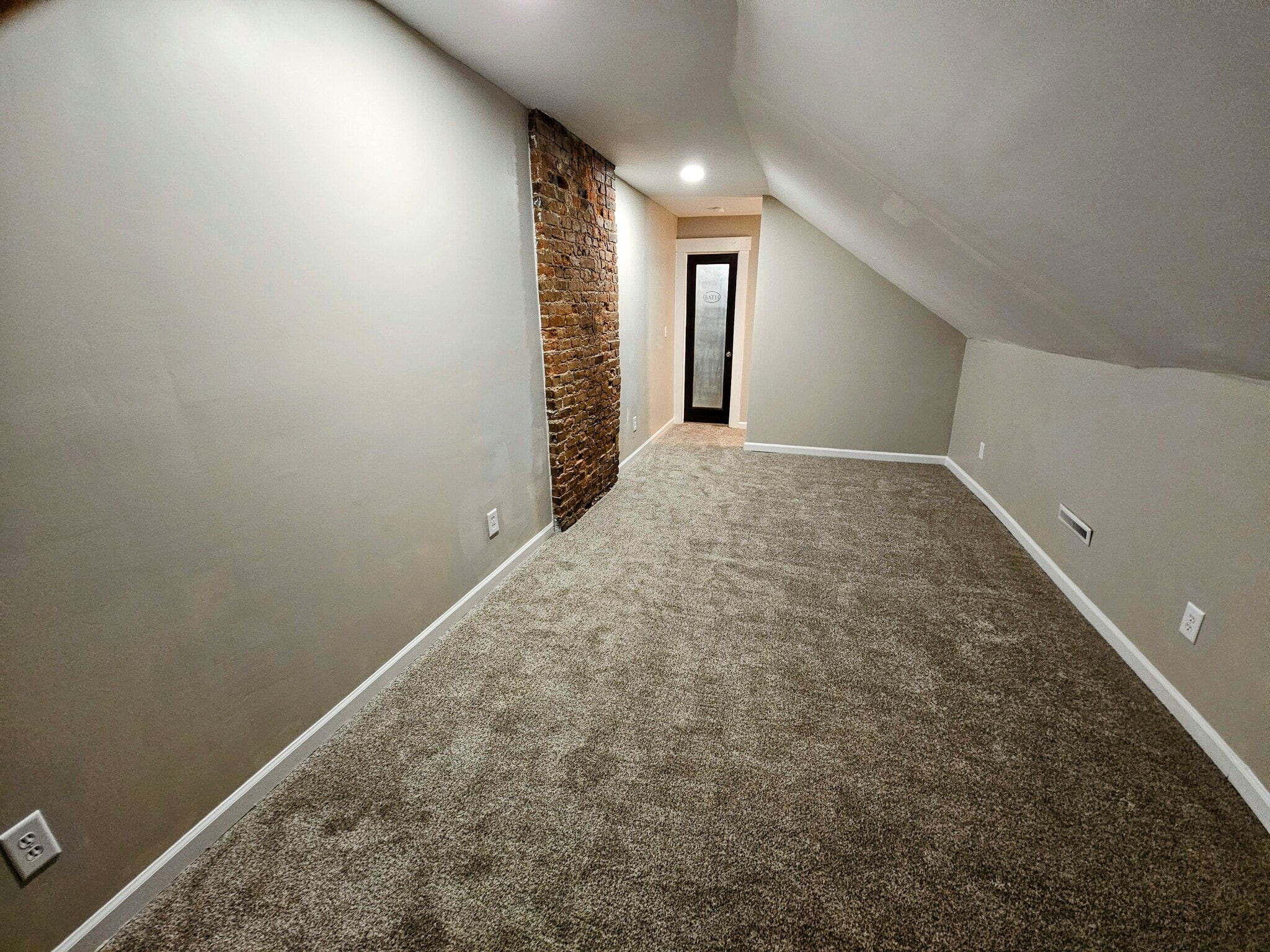 3rd Floor Living Space - 215 Dakota Ave
