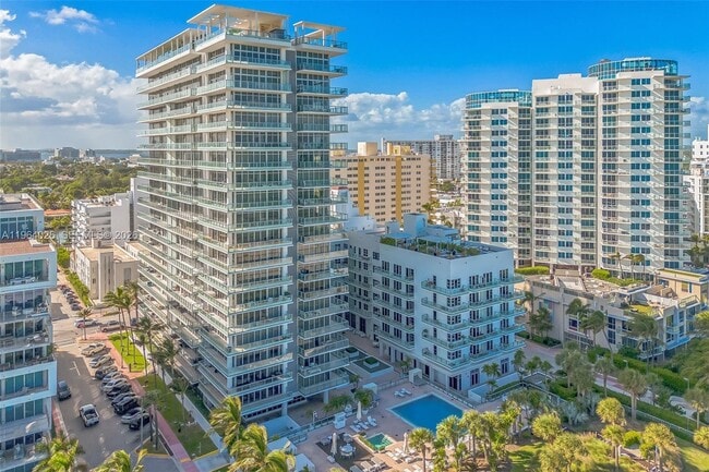 Building Photo - 3737 Collins Ave