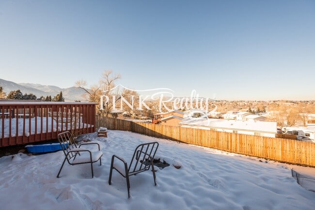 Building Photo - 1890 Chamberlin S