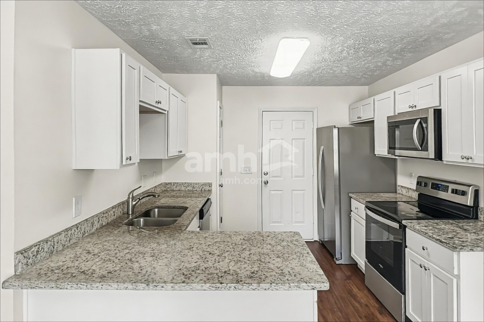 Building Photo - 1856 Portview Dr