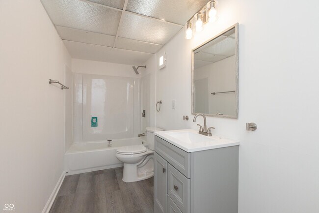 Building Photo - 2249 Silver Maple Ct