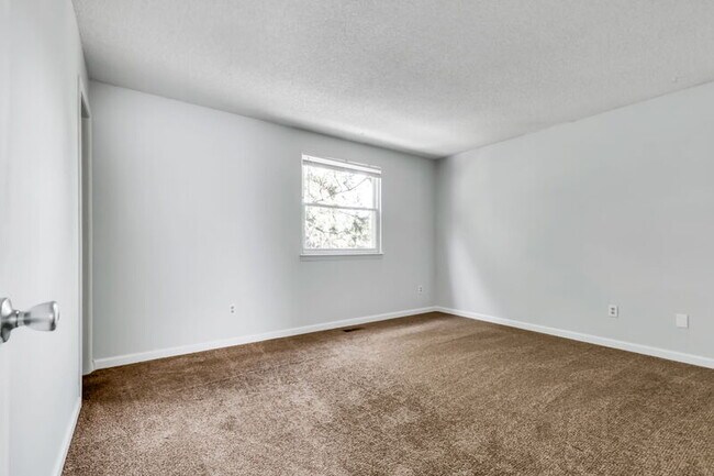 Building Photo - 4803 Dearborn St