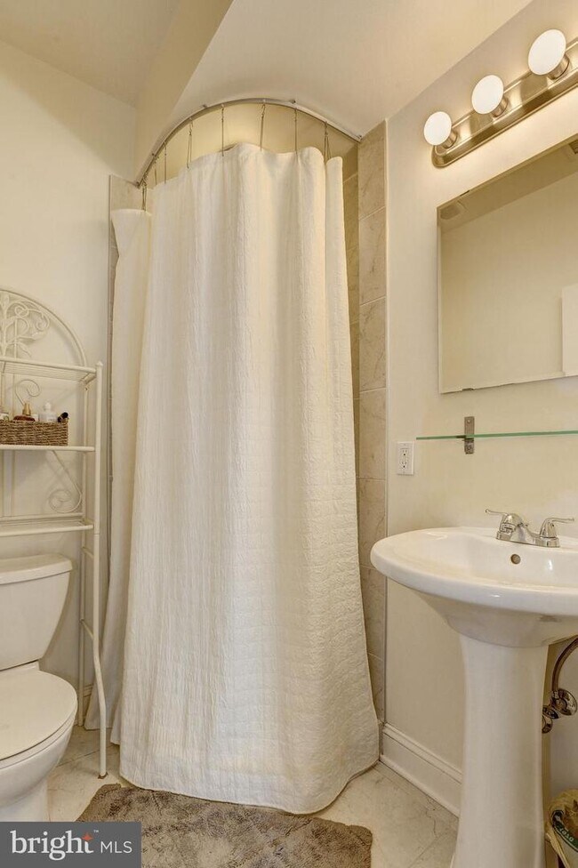 Building Photo - 4114 New Hampshire Ave NW