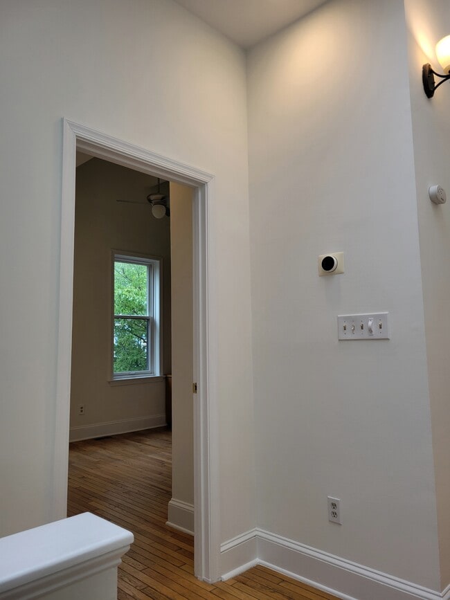 Building Photo - 255 10th St NE
